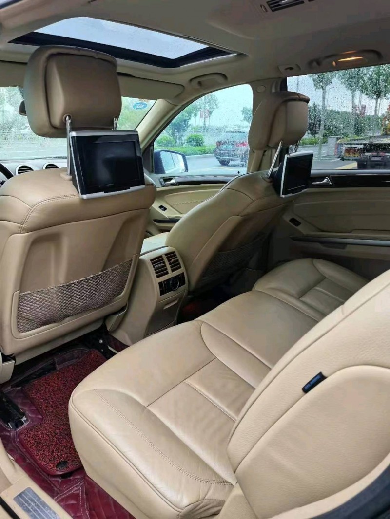 淄博11年奔驰GL8