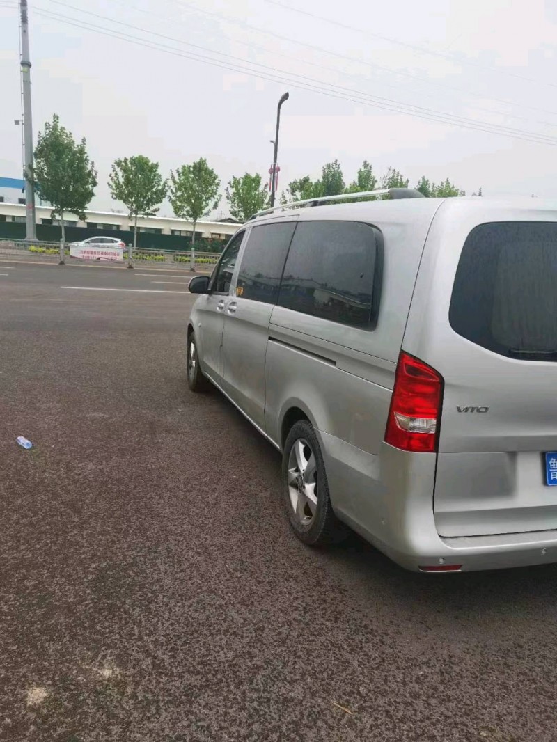 淄博17年奔驰威霆4