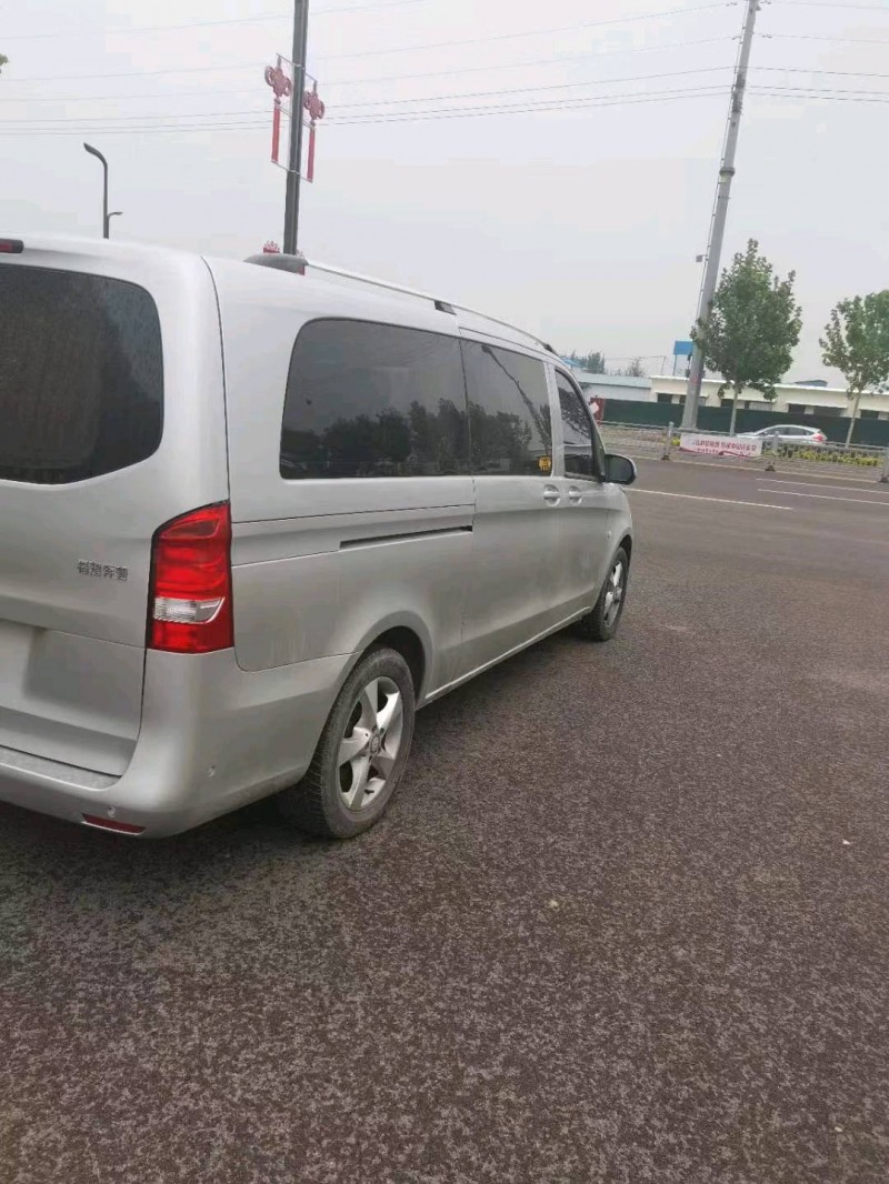 淄博17年奔驰威霆3