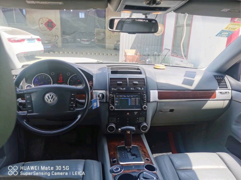 保定05年大众途锐5