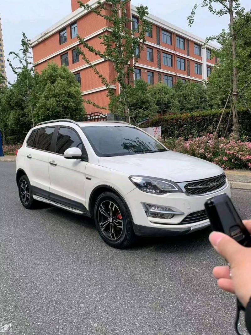 芜湖16年众泰大迈X52