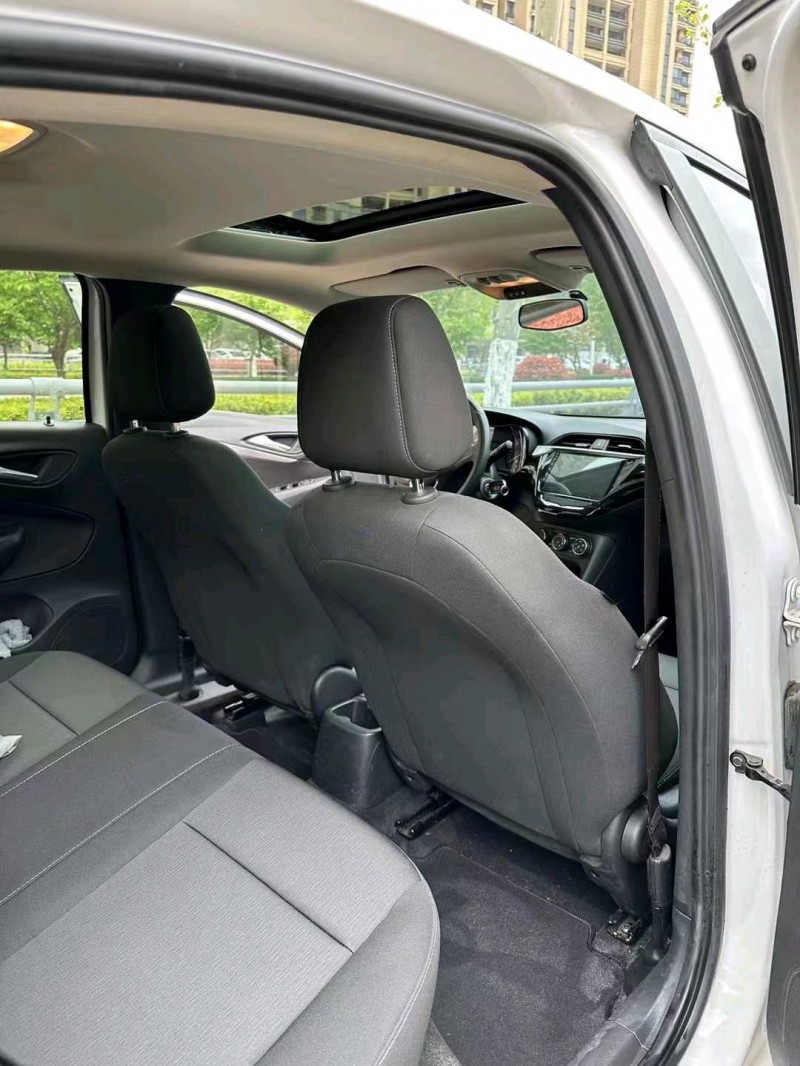 芜湖18年别克凯越7