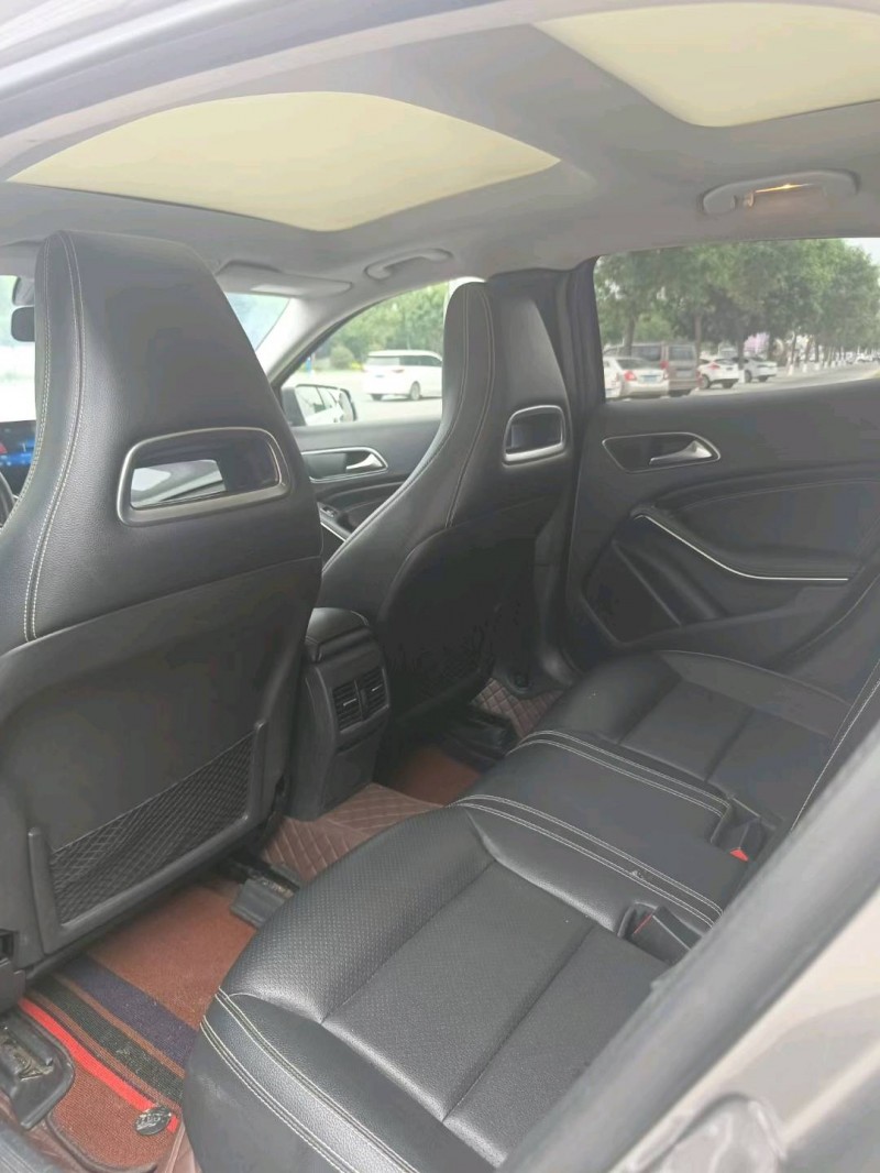 保定15年奔驰GLA6