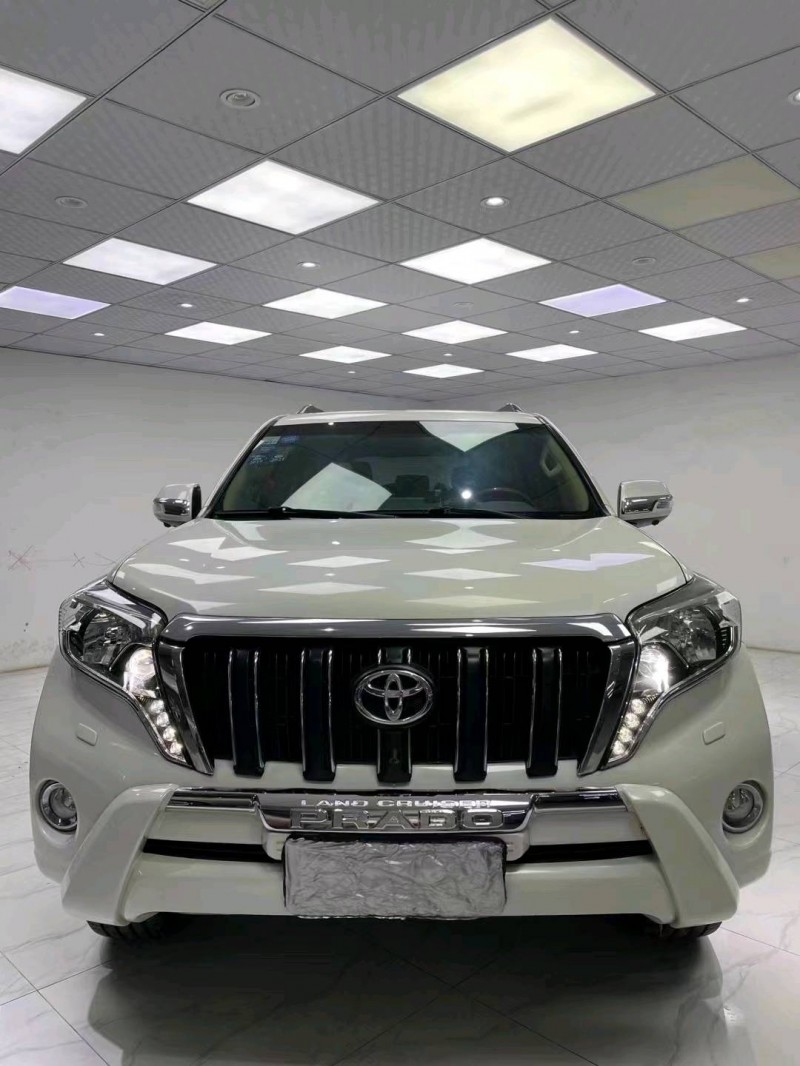 成都15年丰田普拉多1