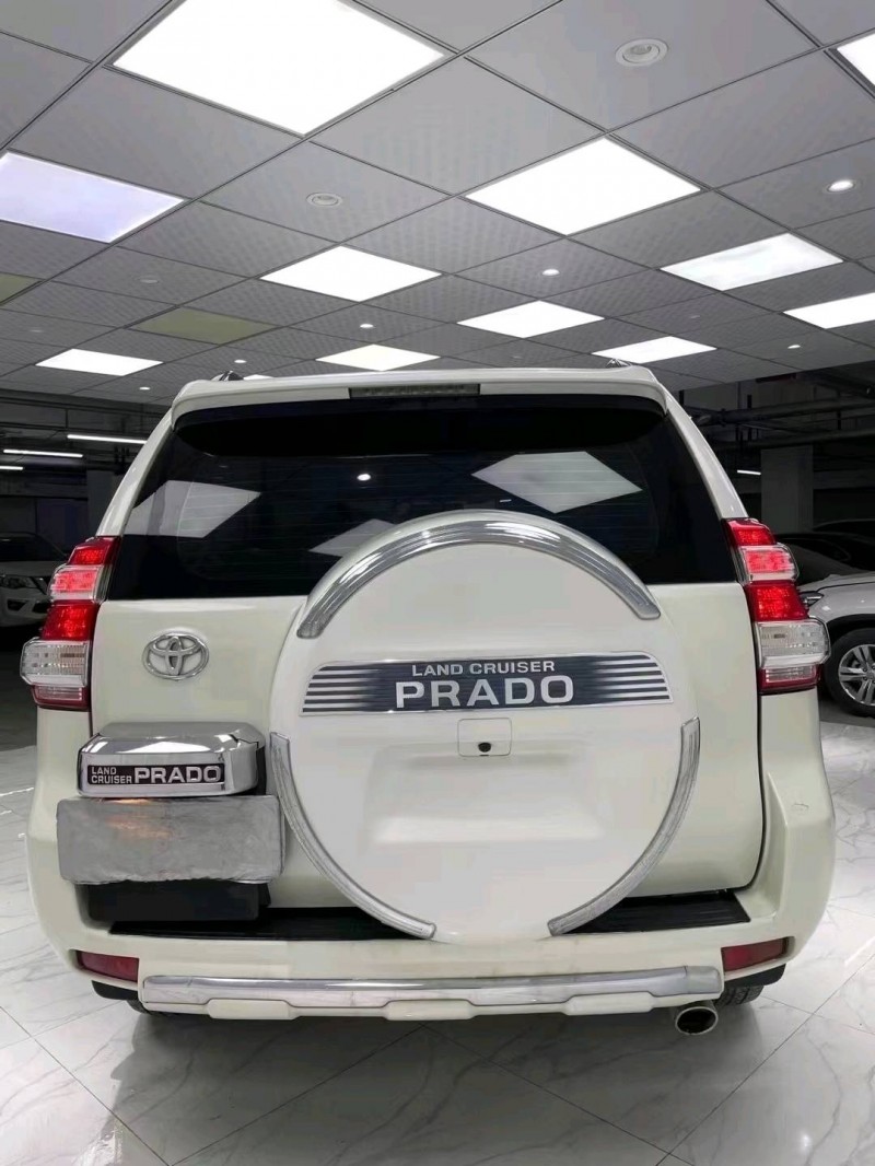 成都15年丰田普拉多4