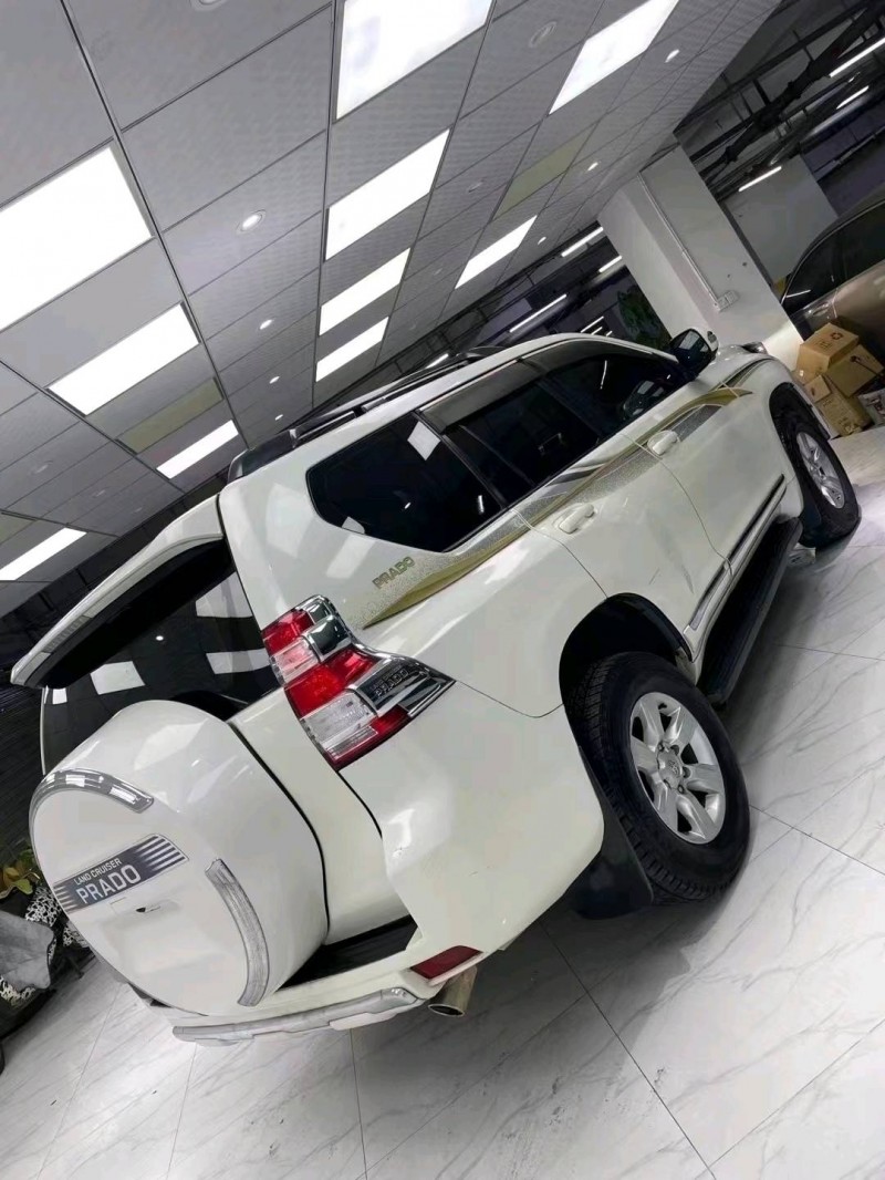 成都15年丰田普拉多5