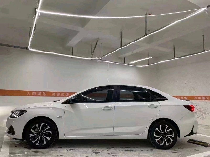 成都20年雪佛兰科鲁泽2