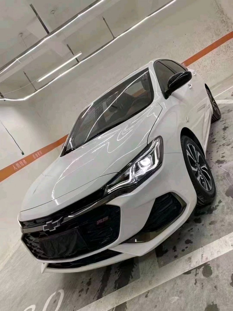 成都20年雪佛兰科鲁泽3