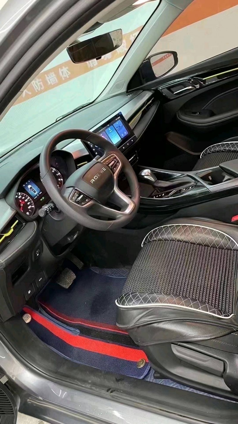 成都22年荣威i55