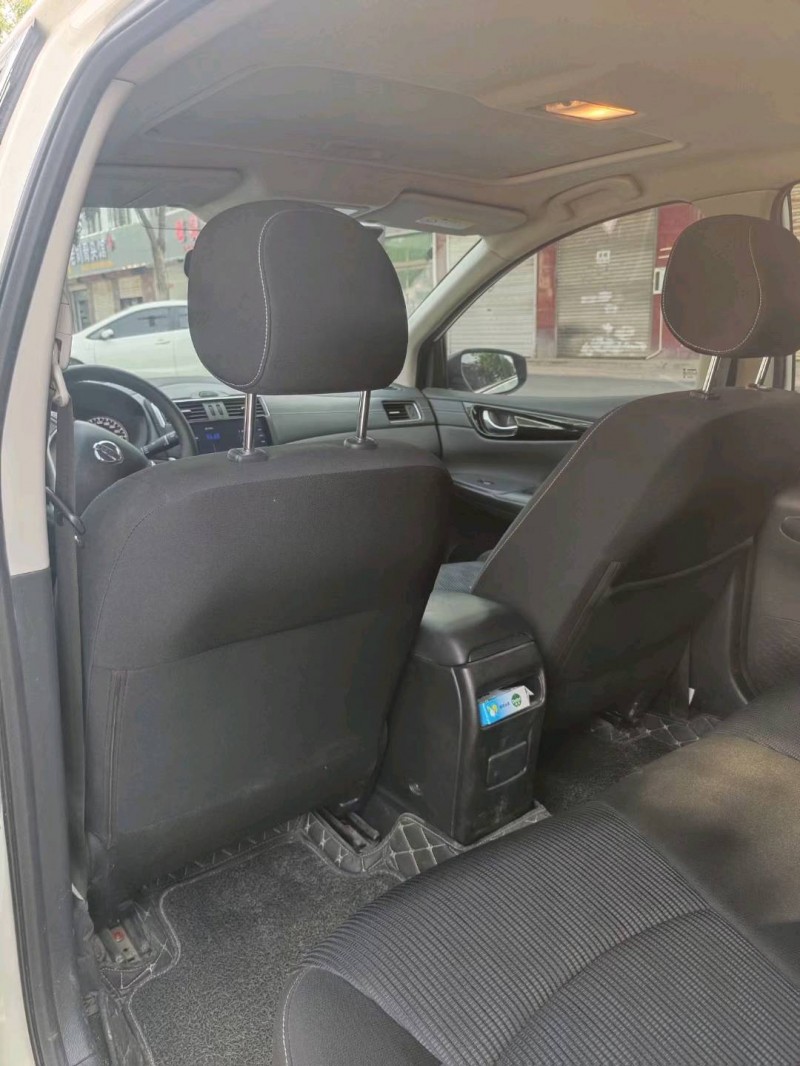 保定20年日产骐达5