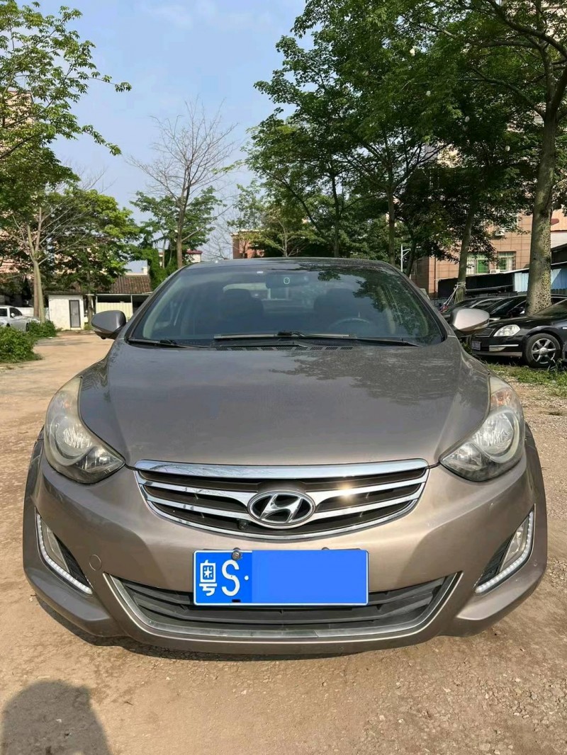 广州13年现代朗动1