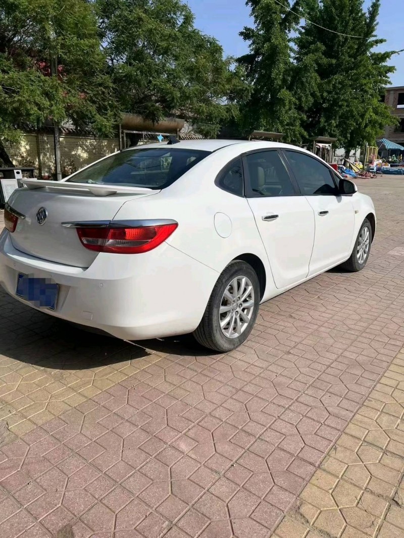 石家庄15年别克英朗7