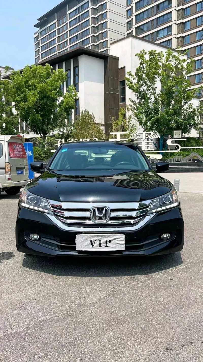 廊坊16年本田雅阁1
