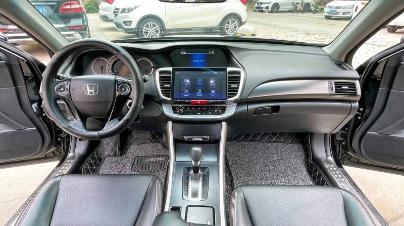 廊坊16年本田雅阁6