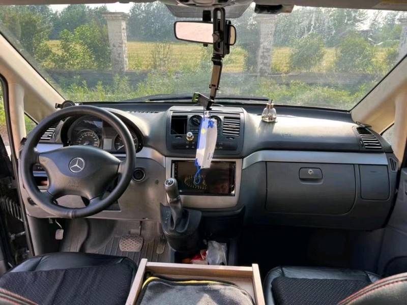 盐城11年奔驰唯雅诺8