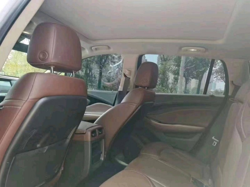 青岛22年别克昂科威7