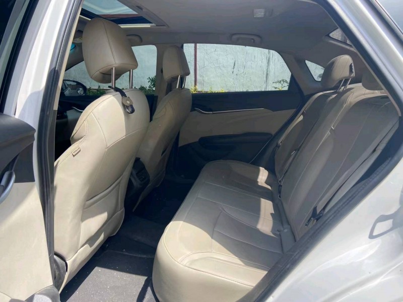 青岛18年别克英朗4