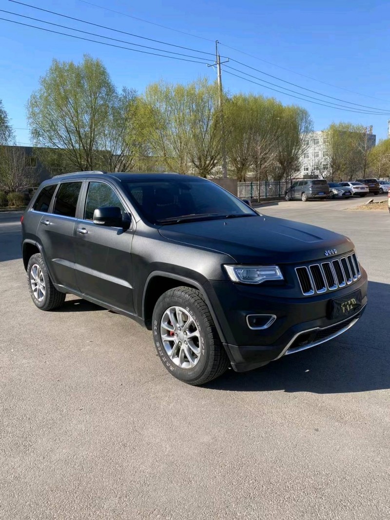 沈阳14年Jeep大切诺基2