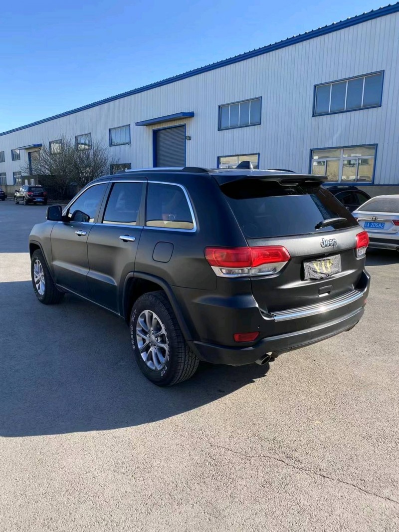 沈阳14年Jeep大切诺基5