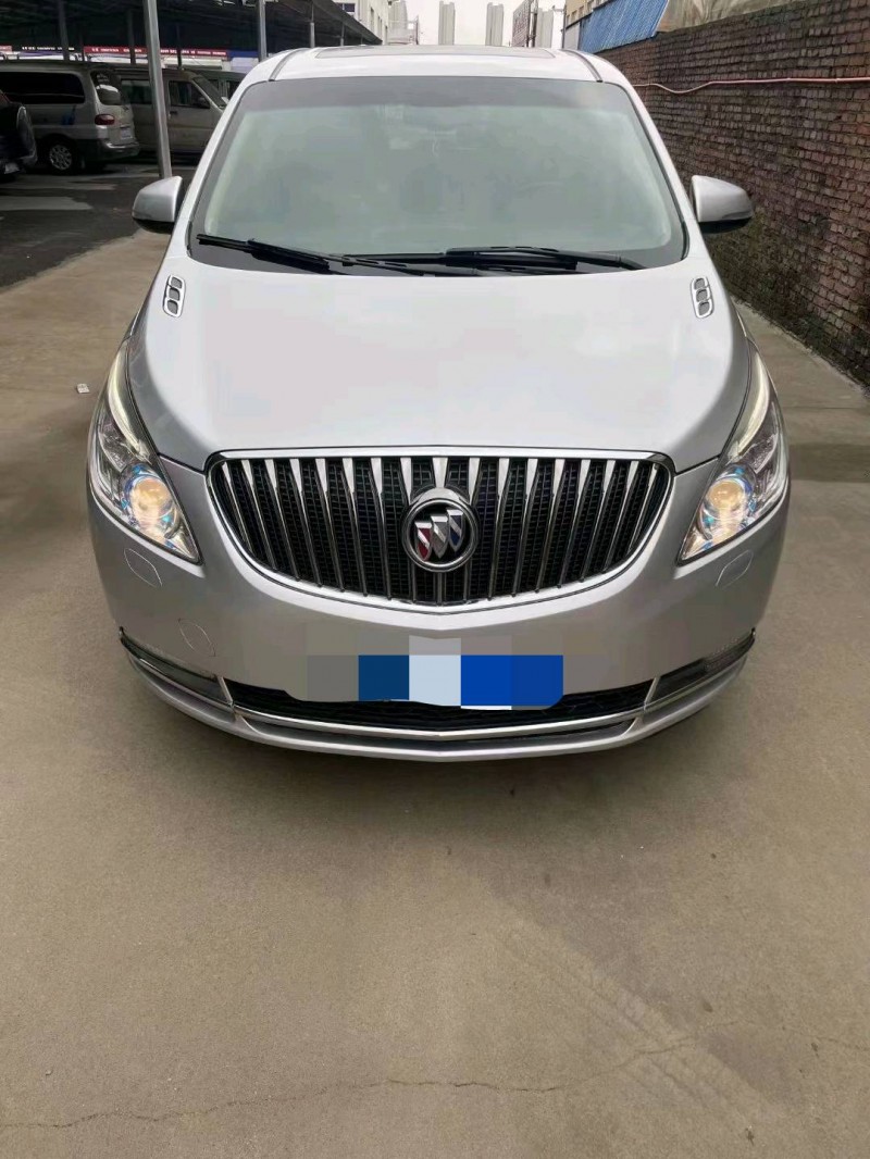 青岛14年别克GL81