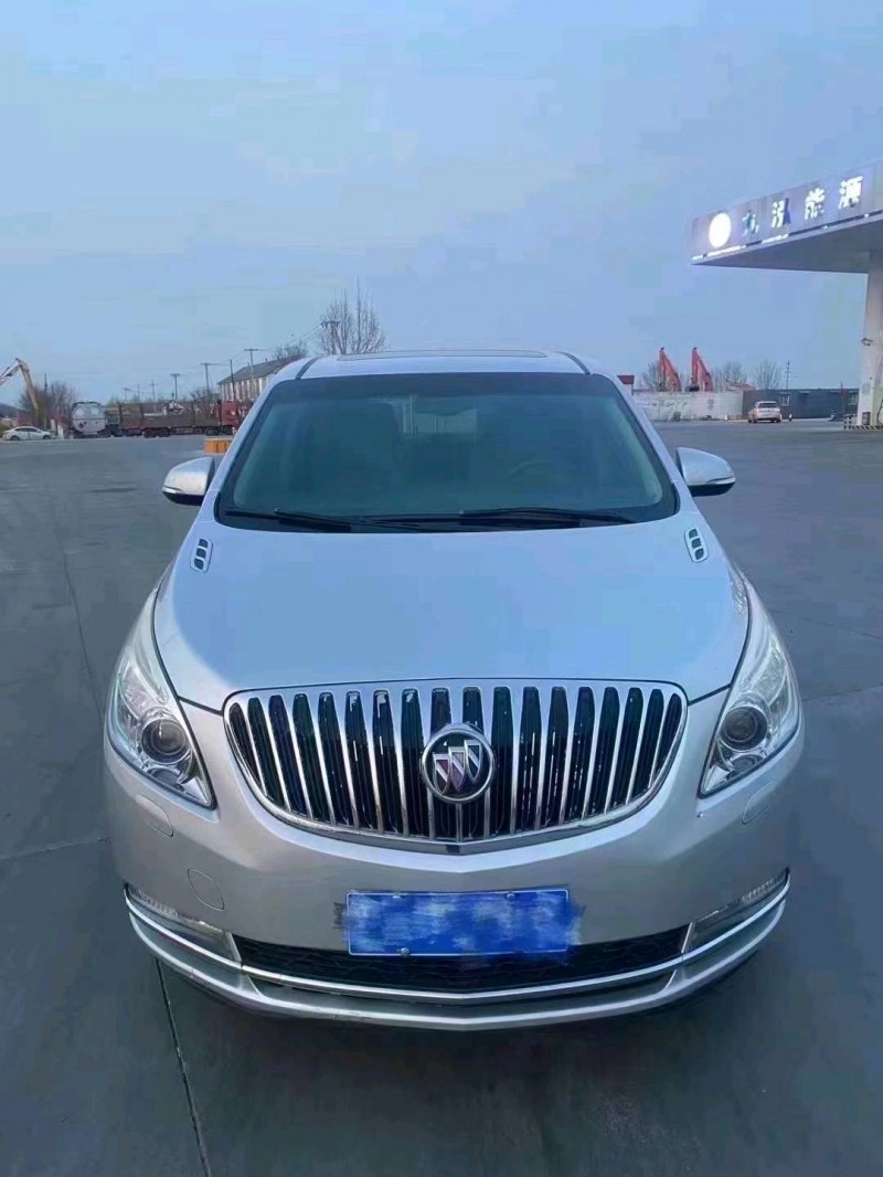 青岛13年别克GL81