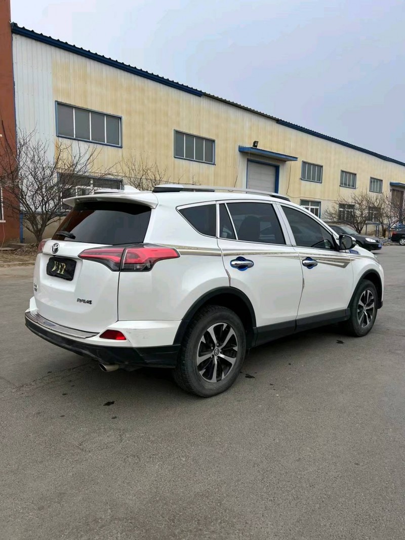 沈阳17年丰田RAV45