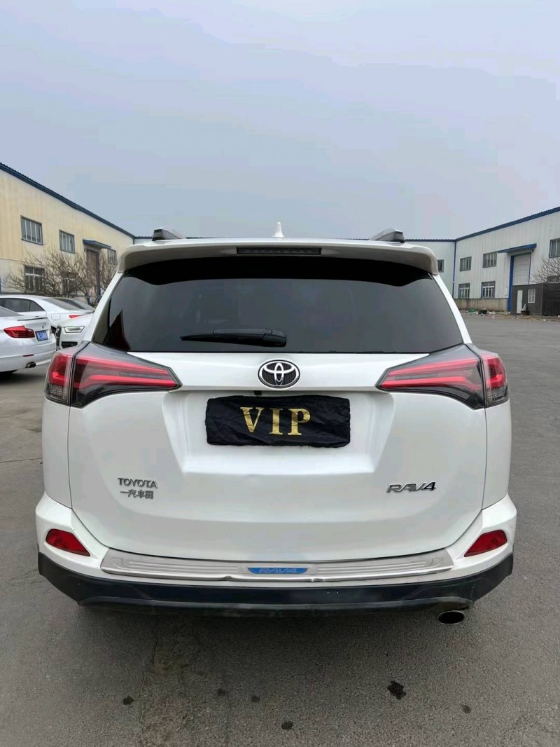 沈阳17年丰田RAV46