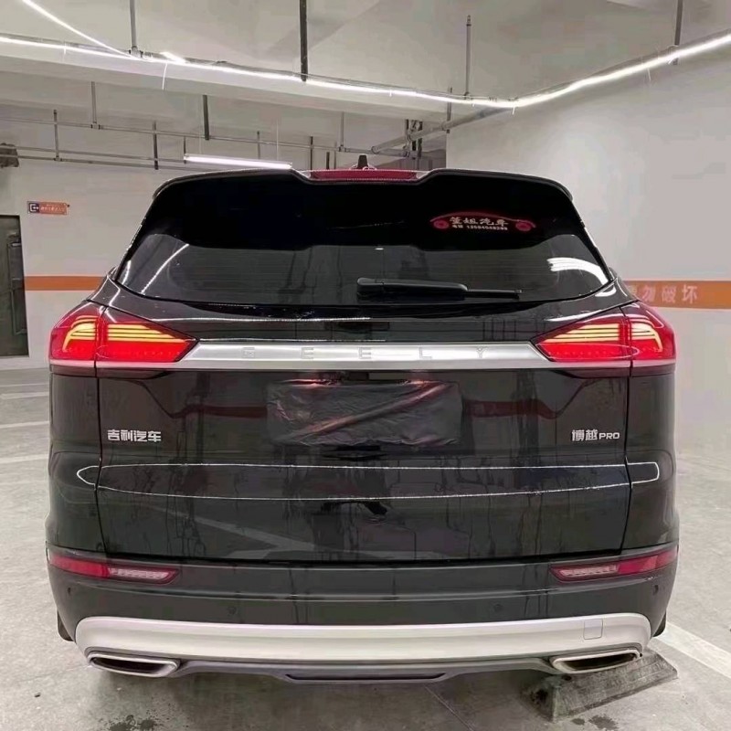 成都21年吉利博越5