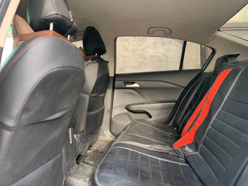 保定18年雪佛兰科沃兹5