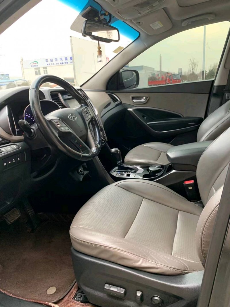 保定13年现代新胜达6