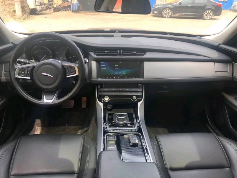 保定19年捷豹XFL5