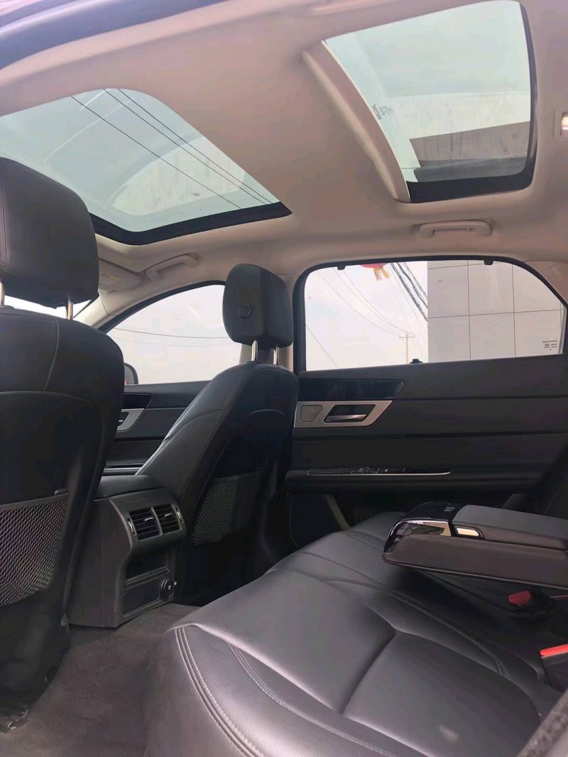 保定19年捷豹XFL6