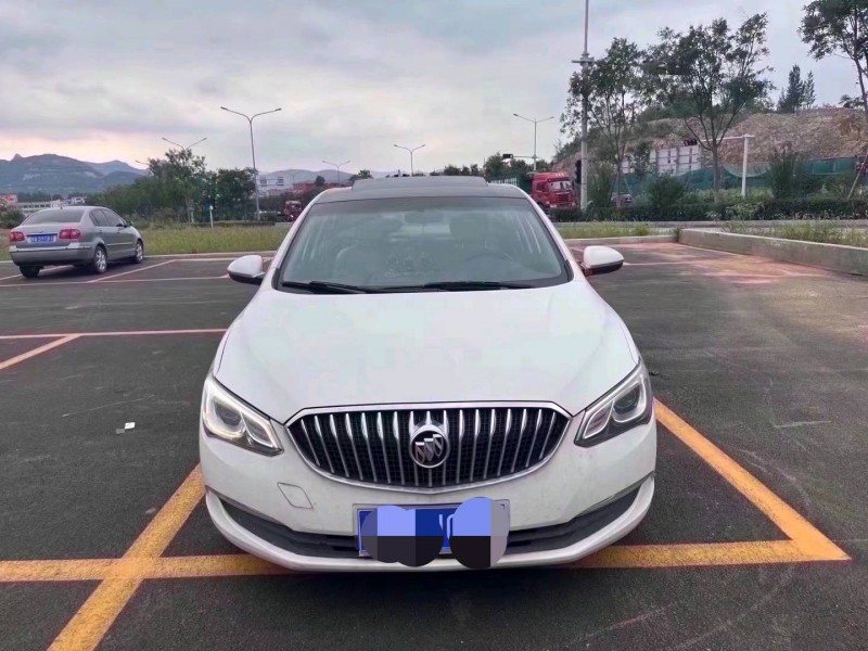 济南16年别克英朗1