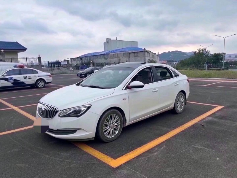 济南16年别克英朗2