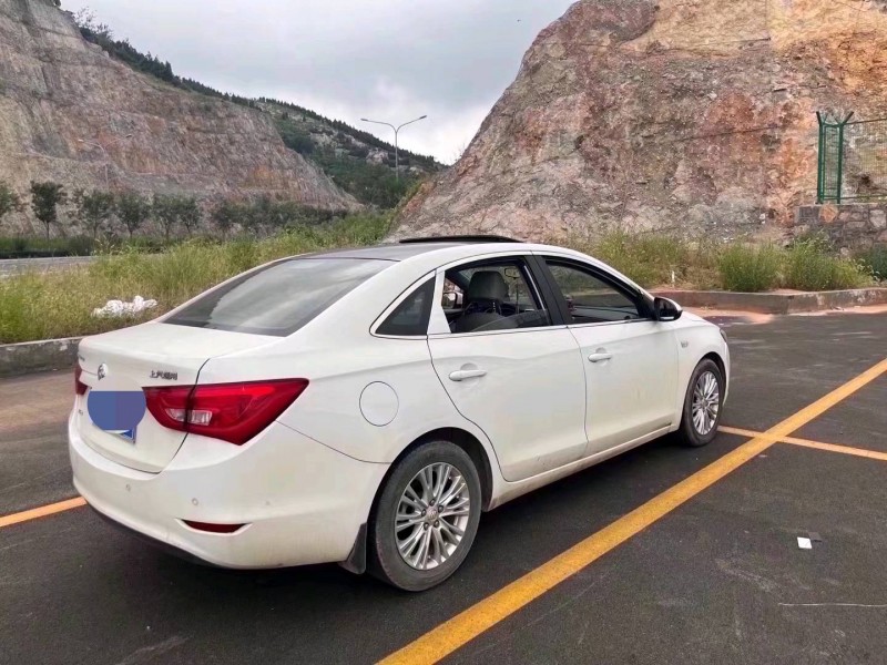 济南16年别克英朗4