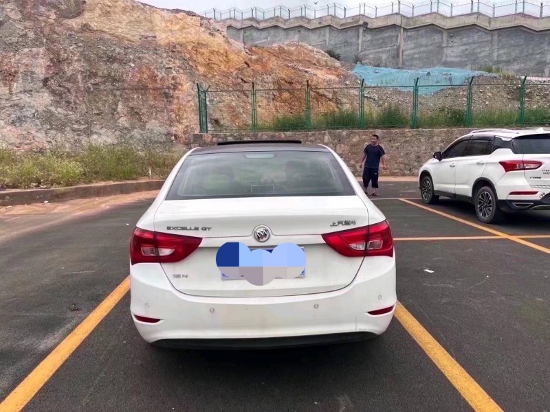 济南16年别克英朗9