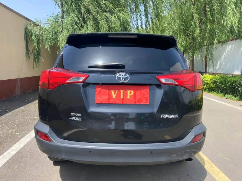 青岛16年丰田RAV4荣放9