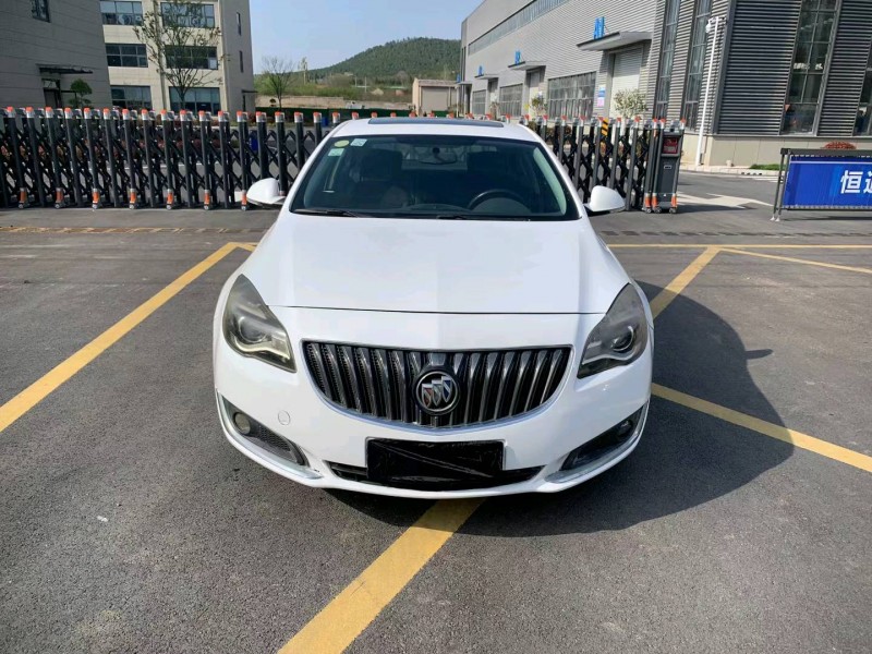 徐州16年别克君威1