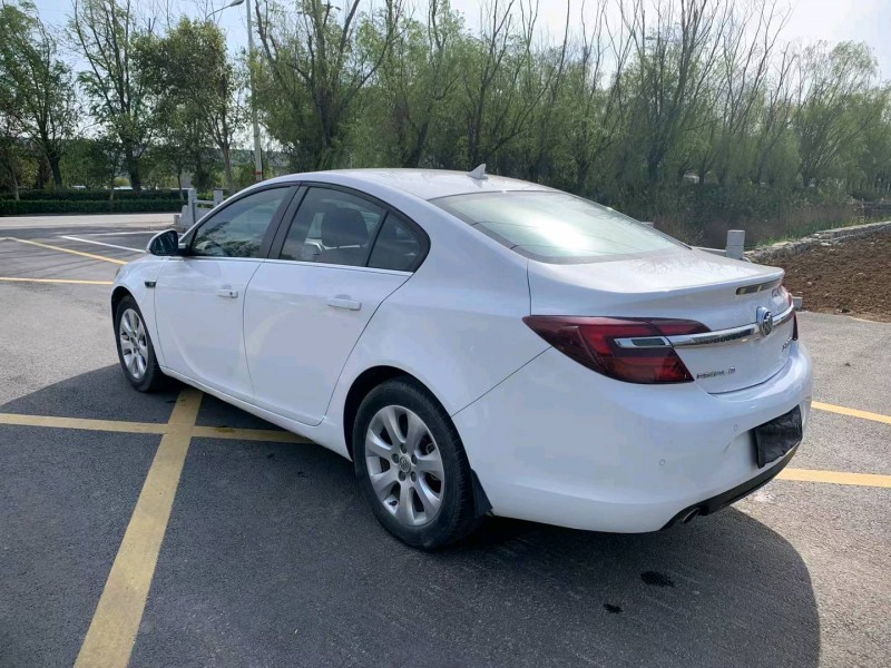 徐州16年别克君威3