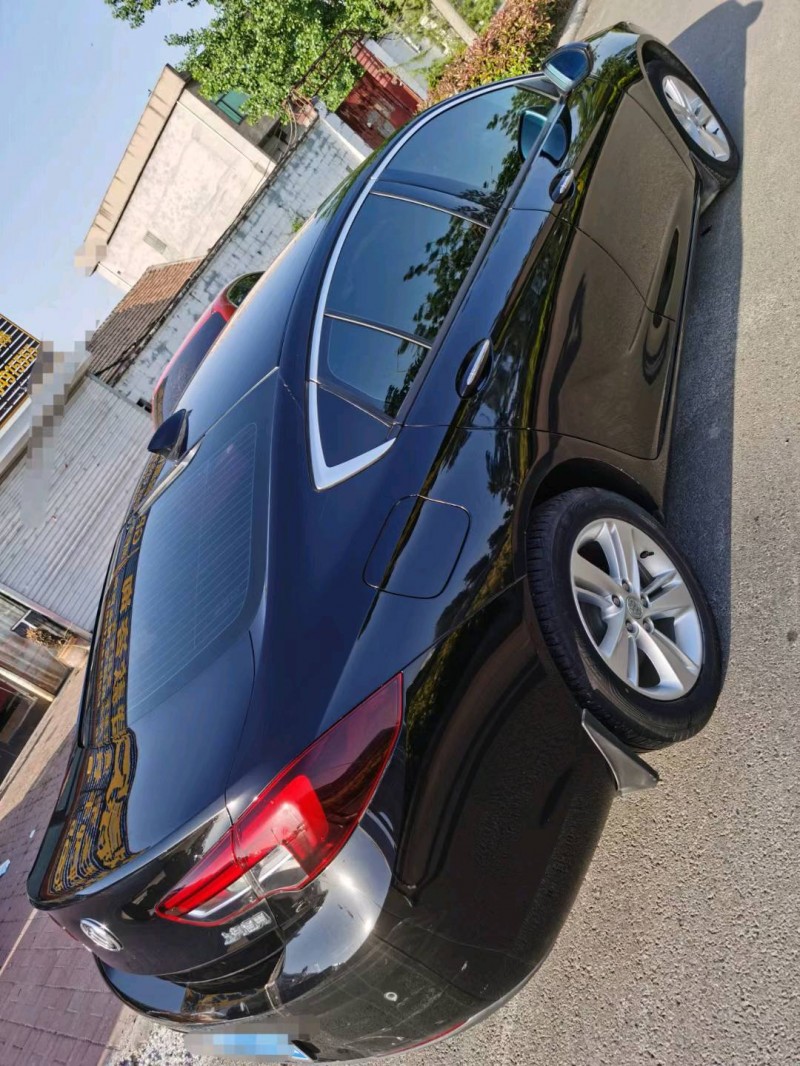 青岛19年别克君威7