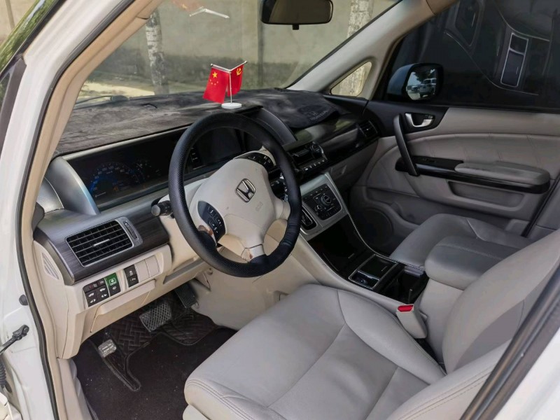 保定13年本田艾力绅4