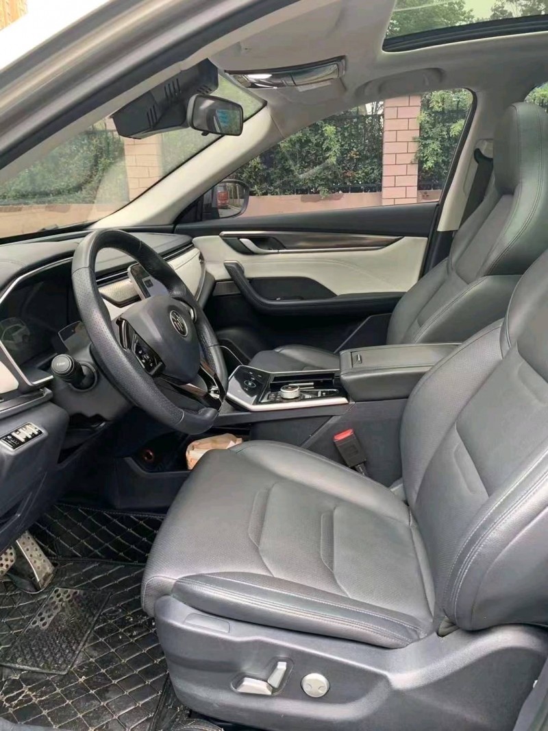 芜湖21年威马汽车EX-59