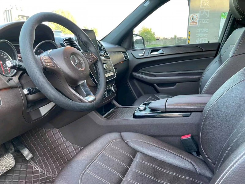 济南17年奔驰GLE4