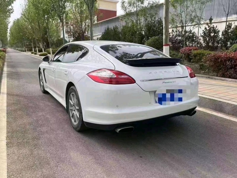 济南12年保时捷帕拉梅拉9