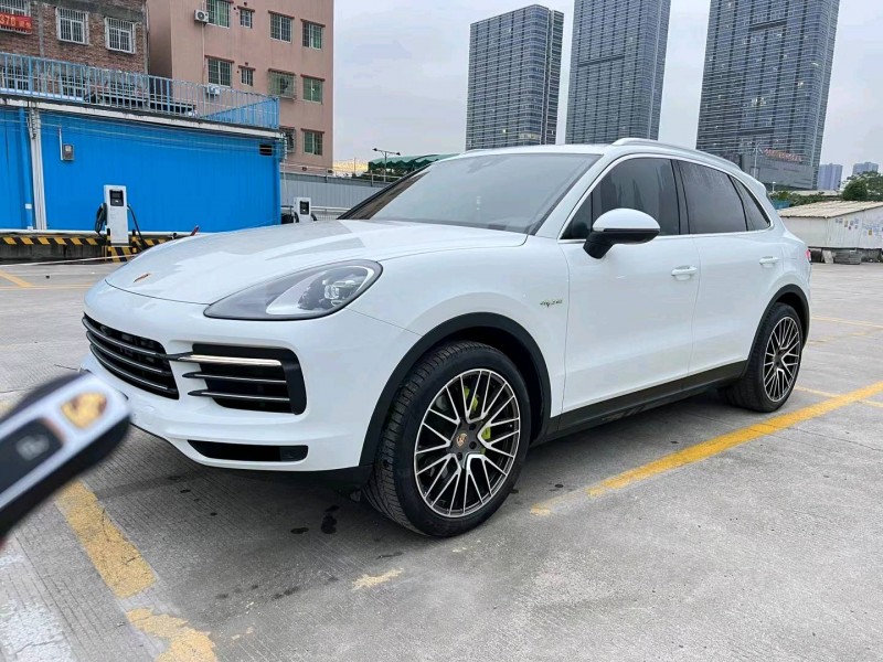 汕头21年保时捷Cayenne新能源2