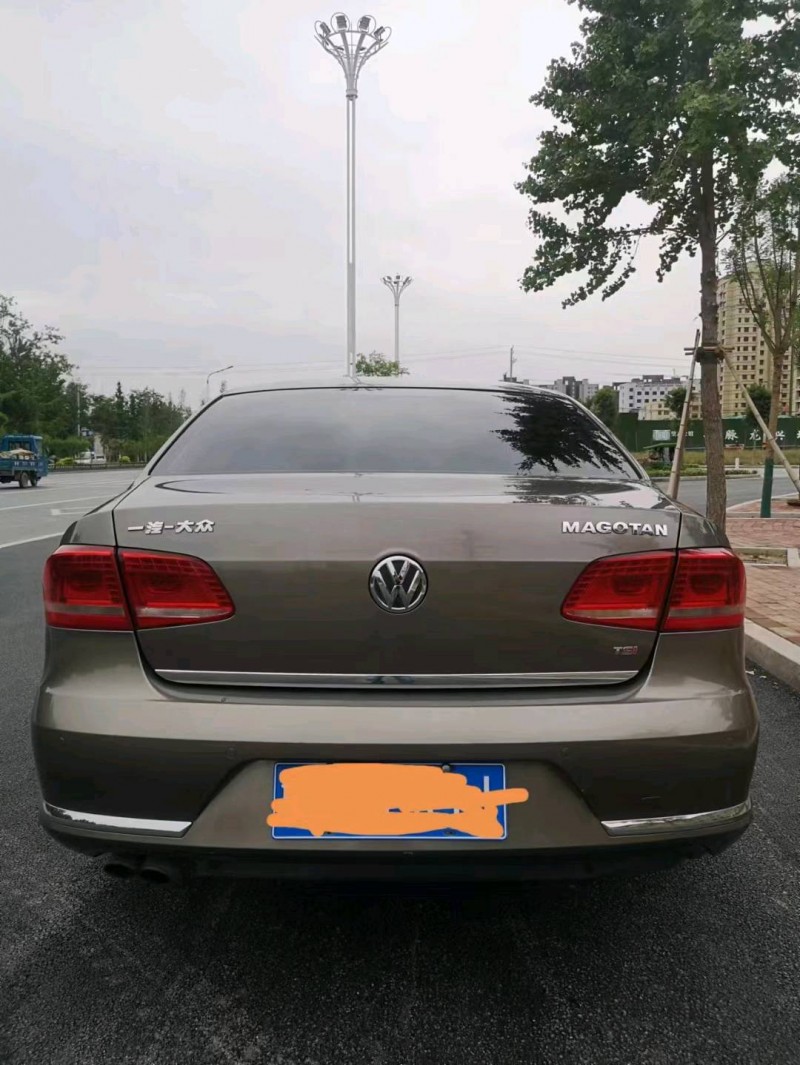 济南13年大众迈腾3