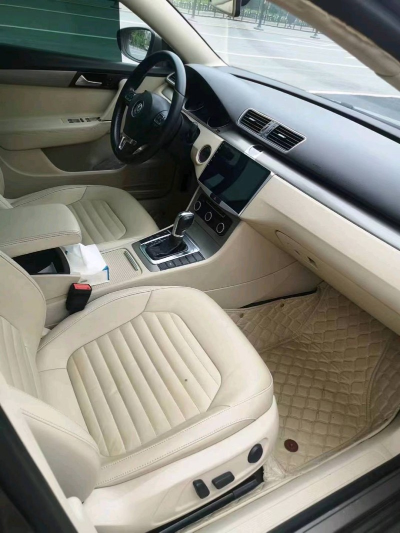 济南13年大众迈腾5