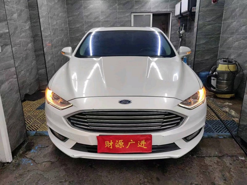 青岛18年福特蒙迪欧1