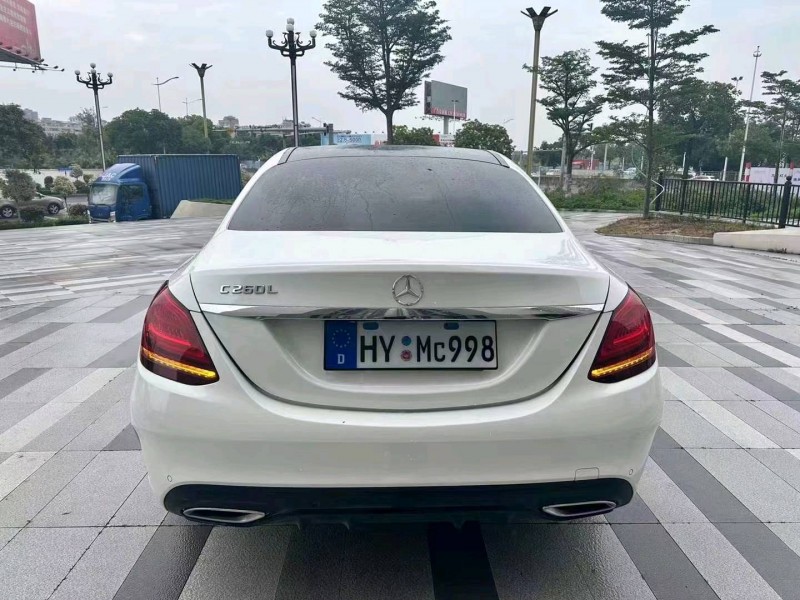 深圳21年奔驰C2