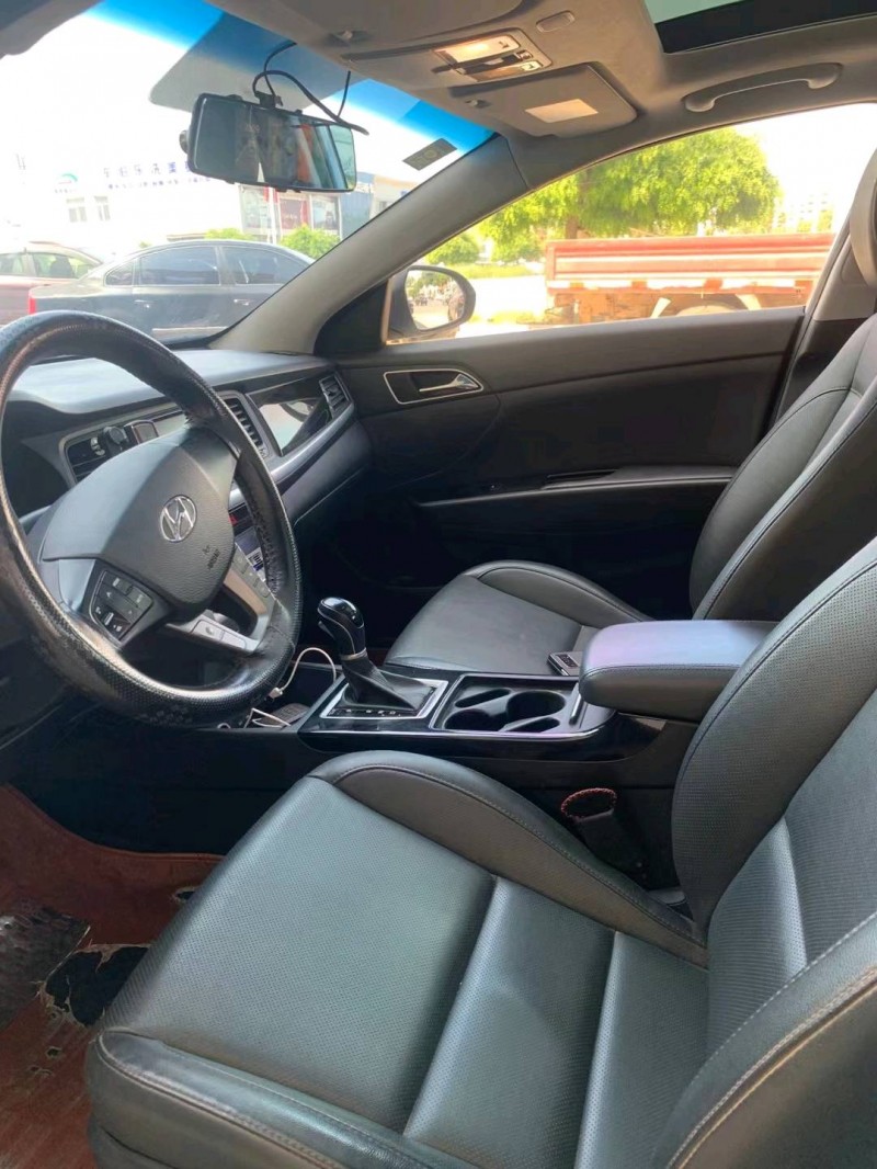 保定17年现代名图6